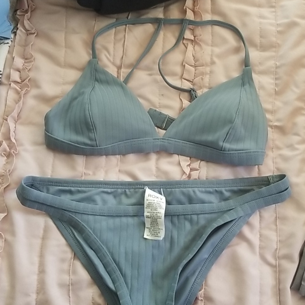 roxy bikini set